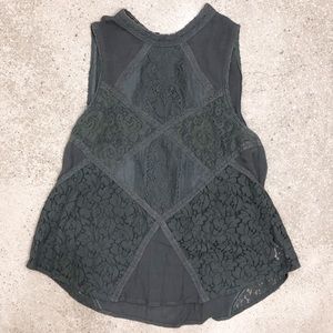 🐆American Eagle, Green Lace Tank